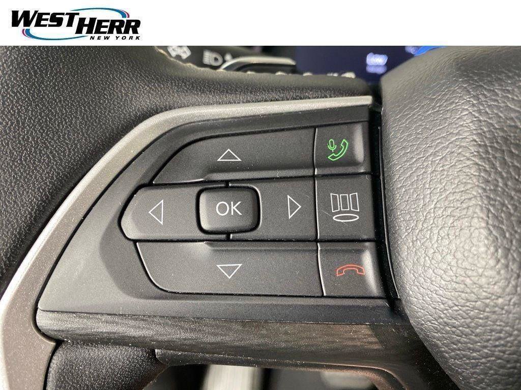 Used 2024 Jeep Grand Cherokee L Laredo AWD/4WD image 12