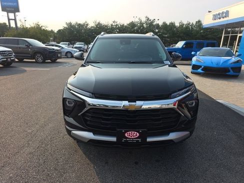 New 2026 Chevrolet TrailBlazer LT w/ Convenience Package AWD/4WD image 8