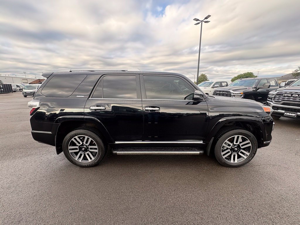 Used 2020 Toyota 4Runner Limited AWD/4WD image 9