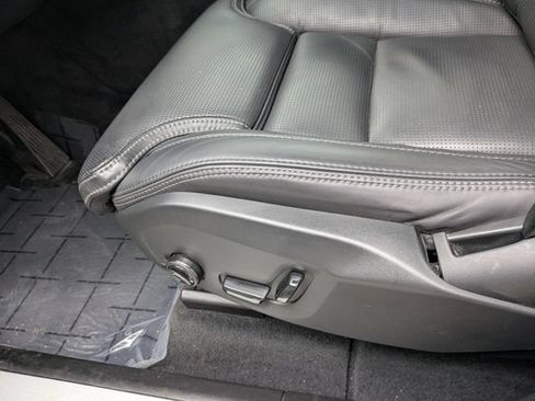 Certified 2023 Volvo XC60 T8 Ultimate AWD/4WD image 14