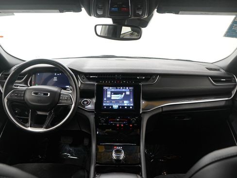 Used 2021 Jeep Grand Cherokee L Laredo image 14