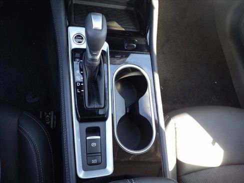 New 2025 Nissan Altima 2.5 SL image 18