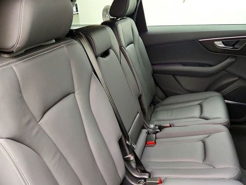Used 2025 Audi Q7 3.0T Premium Plus AWD/4WD image 22
