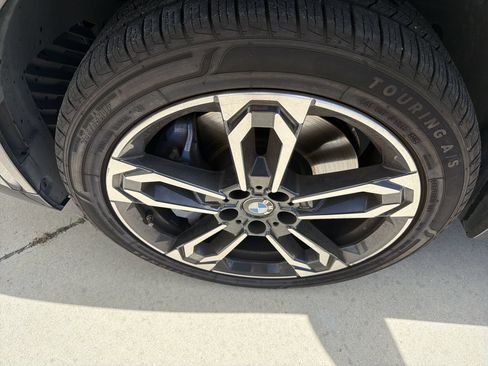Used 2025 BMW X2 xDrive28i AWD/4WD image 10
