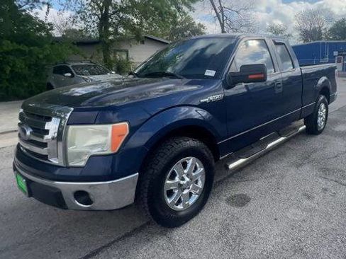 Used 2011 Ford F150 XLT w/ XLT Convenience Pkg image 4