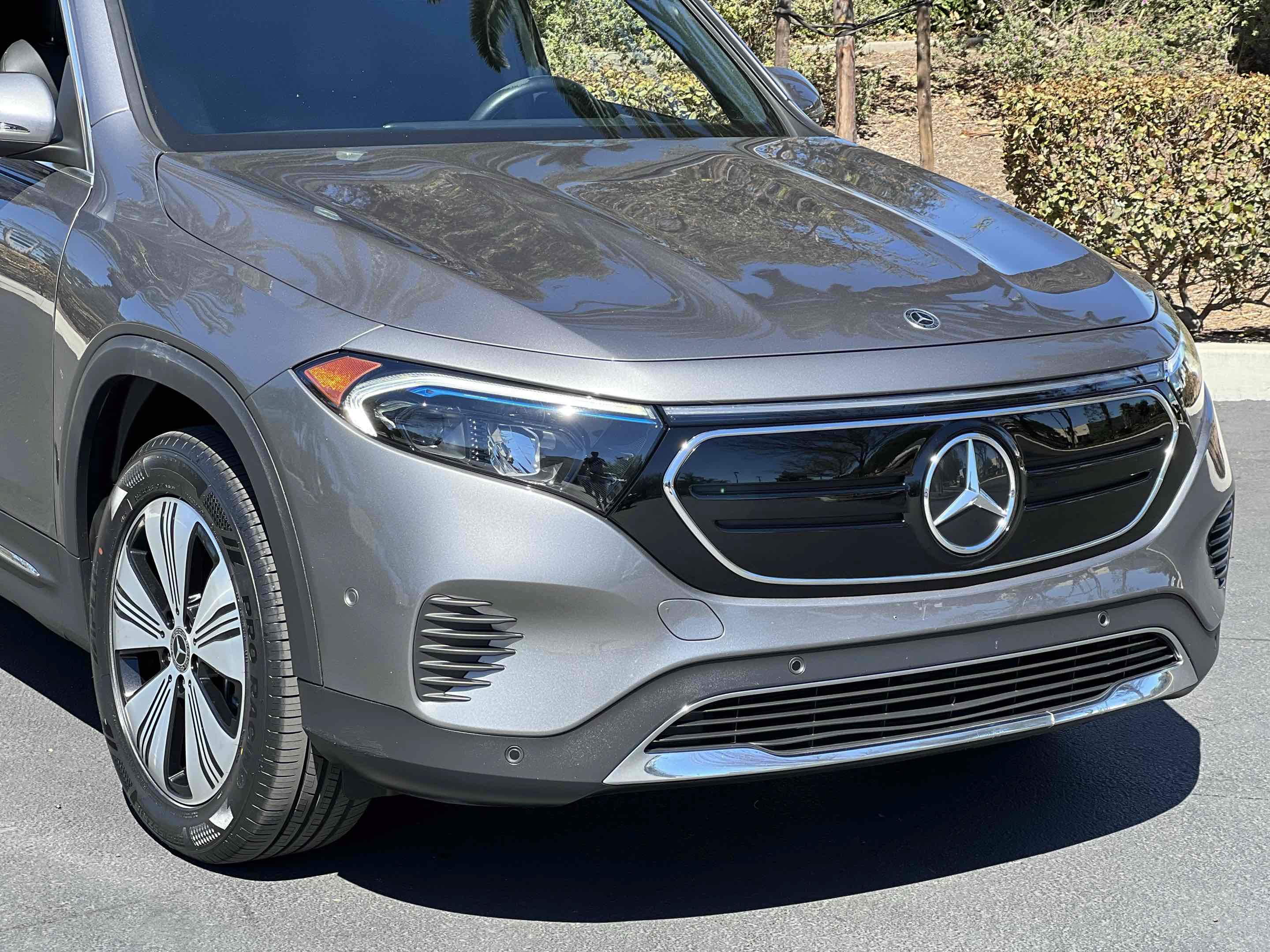 Used 2023 Mercedes-Benz EQB 300 4MATIC image 39