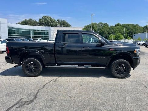 Used 2019 RAM 2500 Laramie w/ Night Edition AWD/4WD image 2