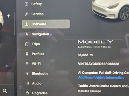 Used 2025 Tesla Model Y Long Range RWD image 17
