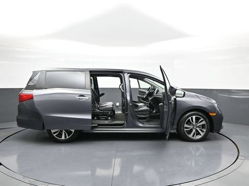 Certified 2024 Honda Odyssey Touring image 44