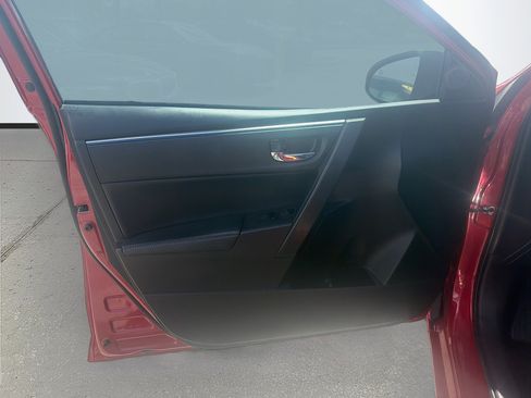 Used 2016 Toyota Corolla S image 21