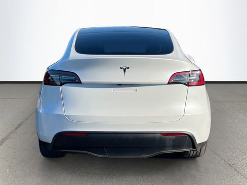 Used 2023 Tesla Model Y Long Range image 6