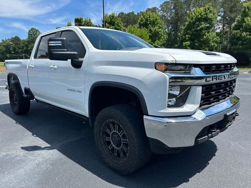 Used 2022 Chevrolet Silverado 2500 LT AWD/4WD image 14