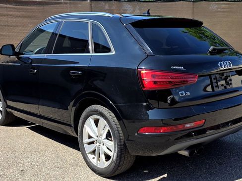Used 2017 Audi Q3 2.0T Premium Plus w/ Premium Plus Package AWD/4WD image 5
