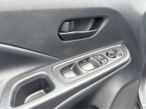 Used 2025 Nissan Versa S w/ S Plus Package FWD image 20