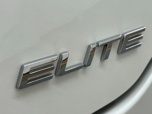 Used 2025 Honda Pilot Elite image 27