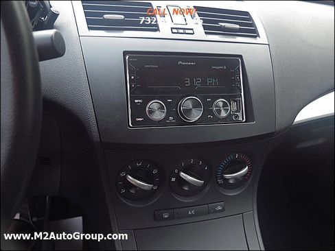 Used 2013 MAZDA MAZDA3 i SV image 8