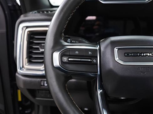 Used 2025 GMC Canyon Denali w/ LPO, Denali Black Edition AWD/4WD image 10