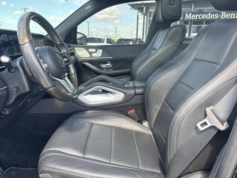 Used 2022 Mercedes-Benz GLS 450 4MATIC image 16