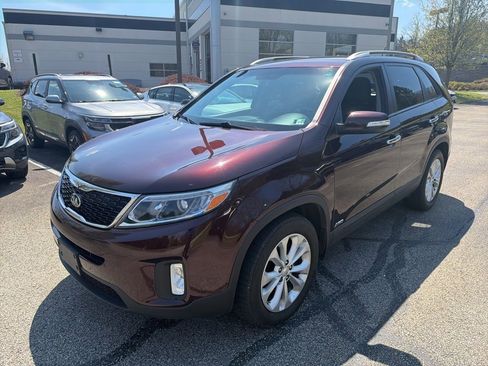 Used 2014 Kia Sorento EX image 3