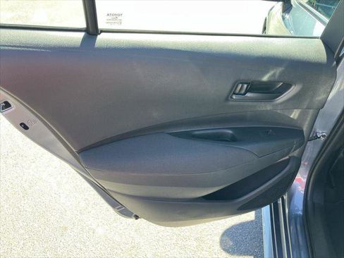 Certified 2025 Toyota Corolla LE image 21