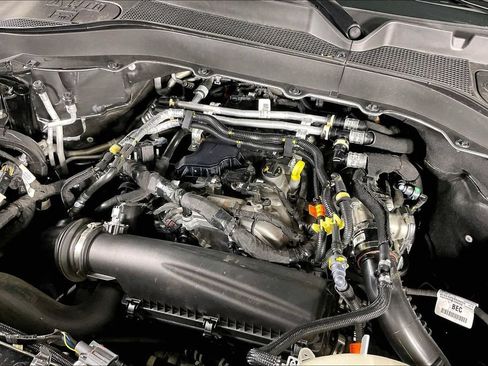 Used 2025 Ford Explorer Active w/ Active Comfort Package RWD image 42