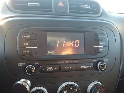 Used 2015 Kia Soul image 16