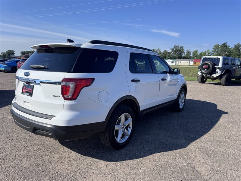 Used 2018 Ford Explorer 4WD image 4