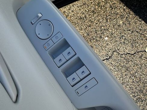 Used 2025 Hyundai Kona SEL AWD/4WD image 21