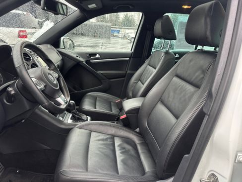 Used 2015 Volkswagen Tiguan R-Line image 9