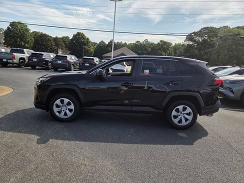 Used 2024 Toyota RAV4 LE FWD image 4