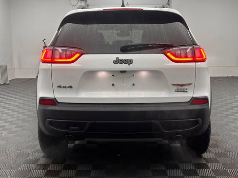 Used 2022 Jeep Cherokee Trailhawk w/ Premium Leather Package image 12