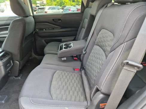Used 2023 Nissan Pathfinder SV w/ Cargo Package AWD/4WD image 28
