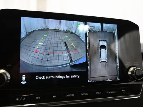 Used 2023 Mitsubishi Outlander SE image 7