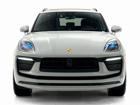 New 2026 Porsche Macan S image 33