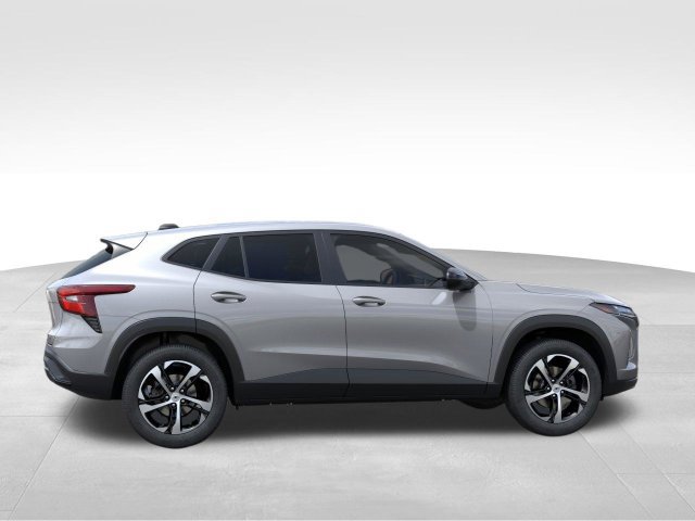 New 2026 Chevrolet Trax RS w/ Sunroof Package FWD image 5