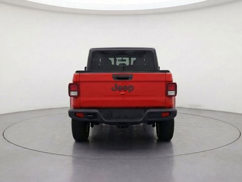 Used 2022 Jeep Gladiator Sport AWD/4WD image 6