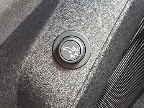 Used 2022 Chevrolet Equinox LT AWD/4WD image 13