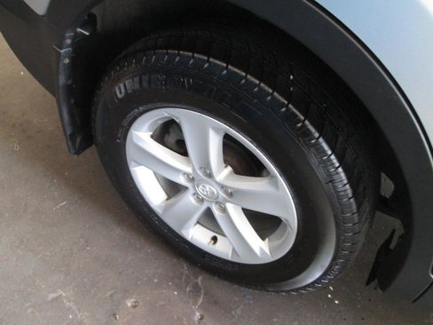 Used 2014 Toyota RAV4 XLE AWD/4WD image 28