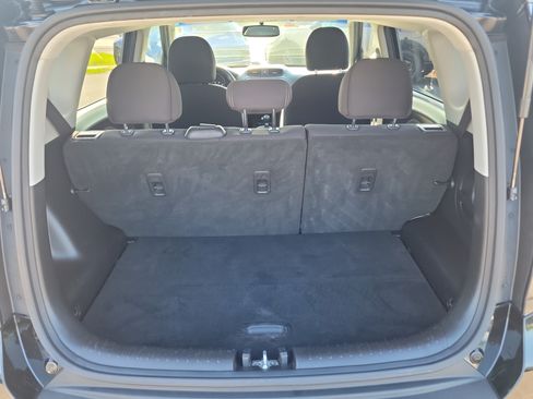 Used 2016 Kia Soul FWD image 14
