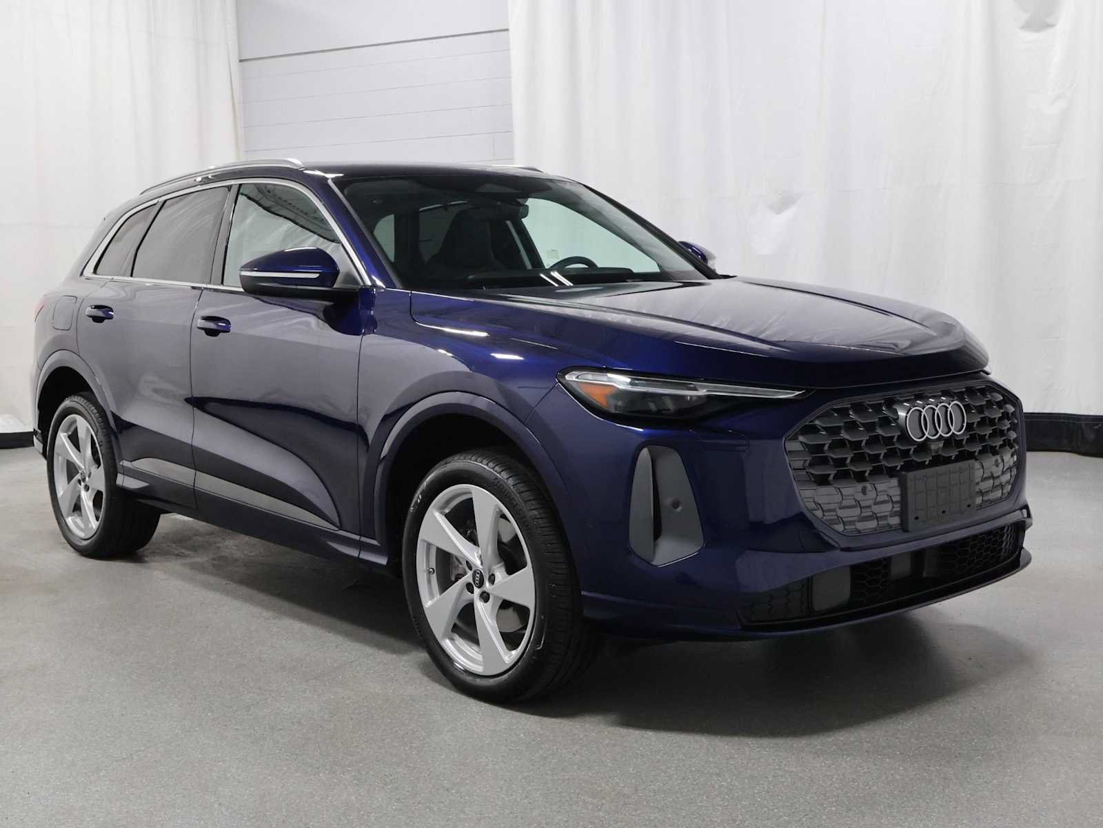 Certified 2025 Audi Q5 Premium Plus AWD/4WD image 13