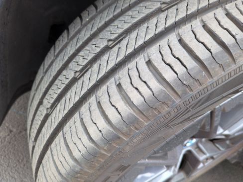 Used 2023 BMW i4 eDrive40 w/ Premium Package image 12