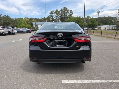 Used 2024 Toyota Camry LE FWD image 10