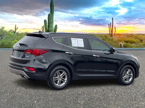 Used 2018 Hyundai Santa Fe Sport image 5