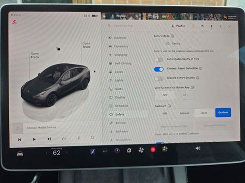 Used 2023 Tesla Model Y AWD image 50