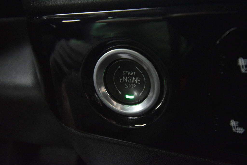 Used 2023 Chevrolet Silverado 1500 LT AWD/4WD image 28