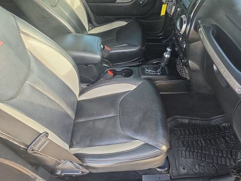 Used 2018 Jeep Wrangler Unlimited Sport S AWD/4WD image 10