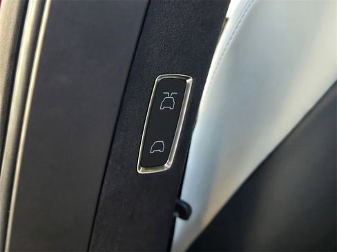 Used 2023 Tesla Model X Plaid image 16