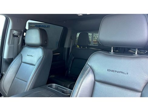 Used 2024 GMC Sierra 1500 Denali AWD/4WD image 28