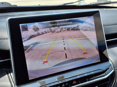 Used 2023 Jeep Compass High Altitude image 6