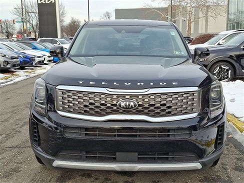 Certified 2021 Kia Telluride LX image 2